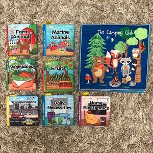 The Camping Club Cloth Book + 7 Dr.Rapeti Soft Book Set